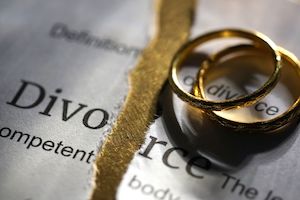What is the Difference Between Uncontested and Contested Divorce in Texas?